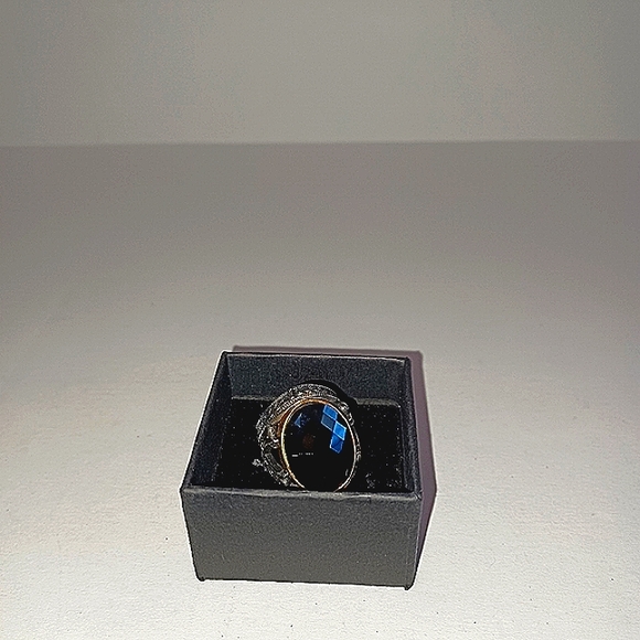 Dazzling Silver Ring, Size 8, with Black Zircon Stone - Picture 8 of 12